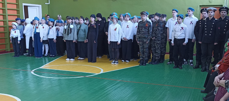 21 февраля в нашей школе прошел традиционный конкурс «Смотр песни и строя»!.